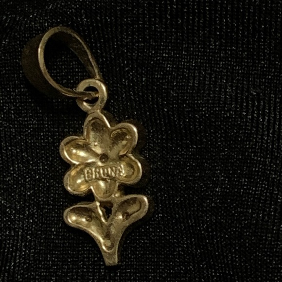 Gold plated flower pendant - Picture 2 of 2